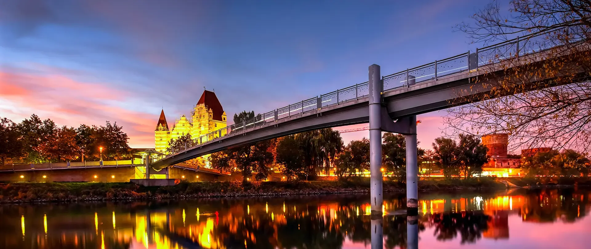 Ingolstadt_1920x810_AdobeStock_230194422_©catalinlazar