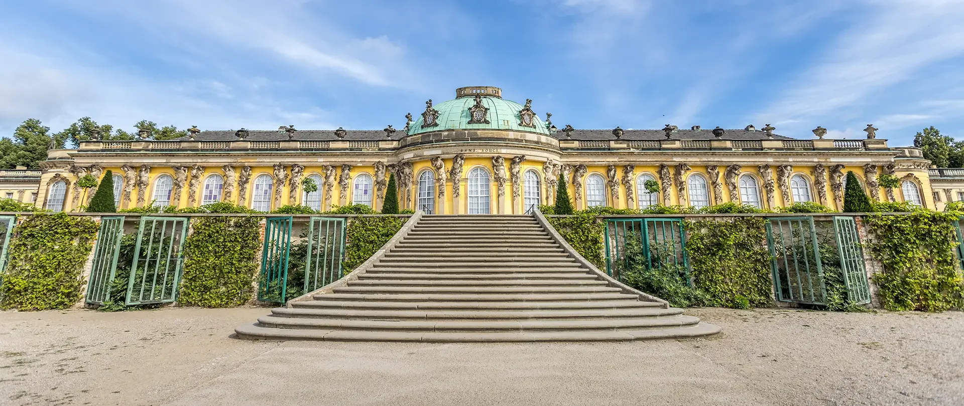 Potsdam_1920x810_AdobeStock_649836400©Martina