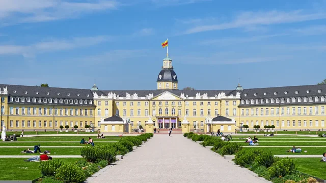 Karlsruhe_1920x810_AdobeStock_108958671©Manuel_Schönfeld